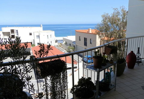 Sun, Sand, Sea And Salty Kisses Cottesloe Beach House - Accommodation Kalgoorlie 0