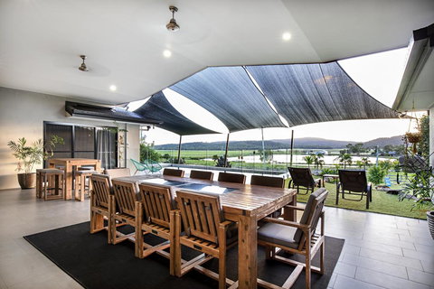 Sunset Retreat Airlie Beach Rural Getaway - Accommodation Kalgoorlie 3