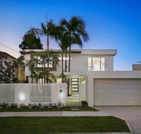 Surfers Paradise Holiday Home Almalfi Drive - Accommodation Kalgoorlie