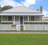 Surfs Up - Fresh and modern East Beach home - Accommodation Kalgoorlie