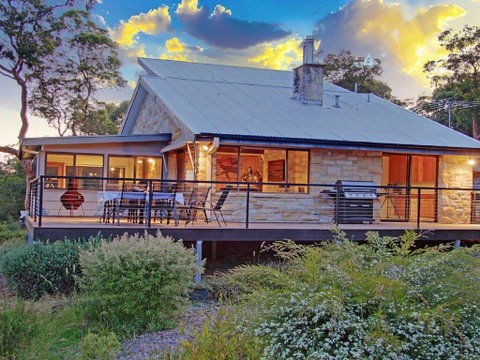 Sydney View - 70km From Sydney, 1000km From Care! - Accommodation Kalgoorlie 1