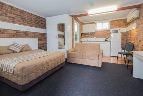 Tally Ho Motor Inn - Accommodation Kalgoorlie 0