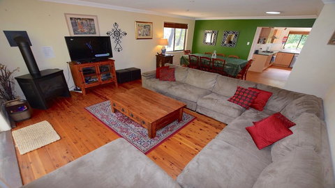 Teach Na Cairde - House Of Friends - Accommodation Kalgoorlie 1