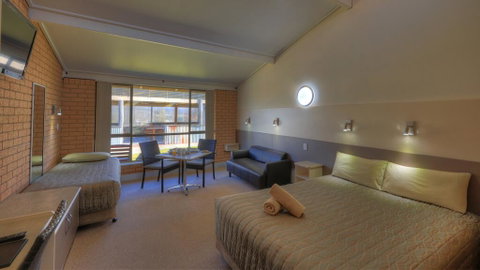 Tenterfield Motor Inn - Accommodation Kalgoorlie 2