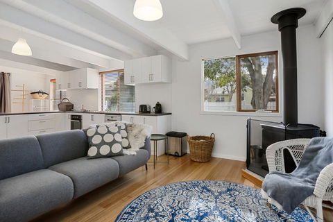 THE ASHMAN HOUSE - Modern And Close To Town - Accommodation Kalgoorlie 1