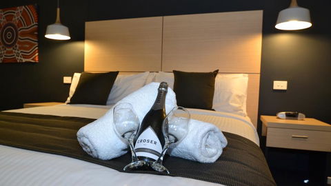The Astor Suites - Accommodation Kalgoorlie 0