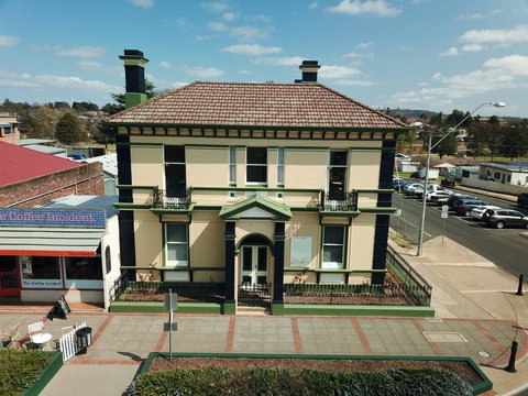 The Bank Guesthouse Glen Innes - Accommodation Kalgoorlie 0