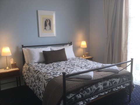 The Bank Guesthouse Glen Innes - Accommodation Kalgoorlie 1