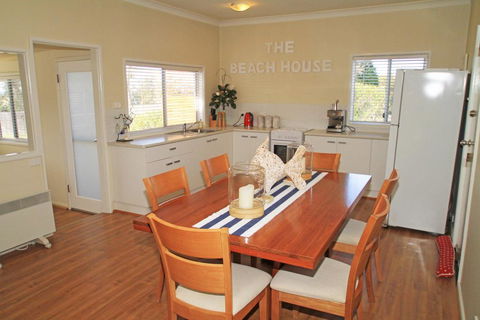 The Beach House In Berrara - Accommodation Kalgoorlie 1