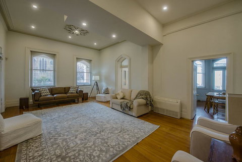 Roxburgh House Apartments - Accommodation Kalgoorlie 13