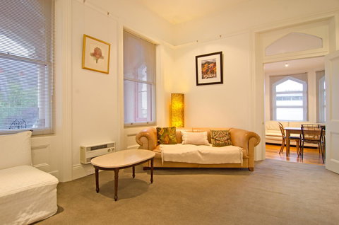 Roxburgh House Apartments - Accommodation Kalgoorlie 24