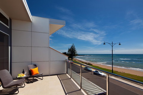 Penguin Waterfront Escape - Accommodation Kalgoorlie 3