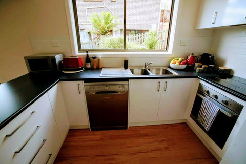 The View 2 Bed Unit With Stunning Hobart Outlook - Accommodation Kalgoorlie 9