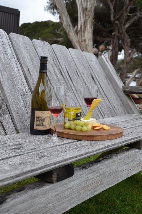 Lettes Hideaway - Accommodation Kalgoorlie 0