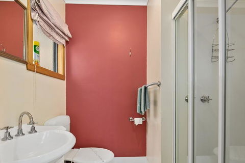 Green Views - Accommodation Kalgoorlie 6