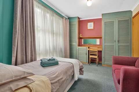 Green Views - Accommodation Kalgoorlie 1