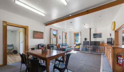 Return To Sender Lodge - Accommodation Kalgoorlie 6
