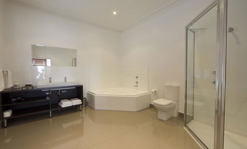 Ikon Hotel - Accommodation Kalgoorlie 2
