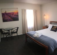 3ree- Spacious  Charming Apartment - Accommodation Kalgoorlie