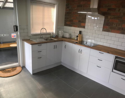 3ree- Spacious & Charming Apartment - Accommodation Kalgoorlie 13