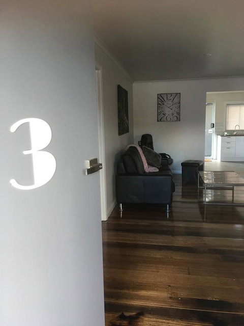 3ree- Spacious & Charming Apartment - Accommodation Kalgoorlie 15