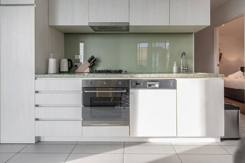 2Bedroom Apartment With Views In Docklands Next To CBD & Marvel Stadium - Accommodation Kalgoorlie 6