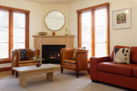 54 On Bank - Accommodation Kalgoorlie 28