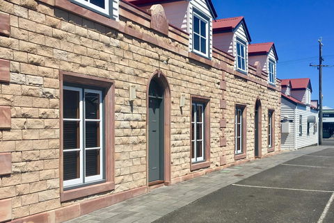 54 On Bank - Accommodation Kalgoorlie 2