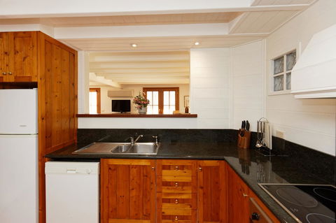 54 On Bank - Accommodation Kalgoorlie 43
