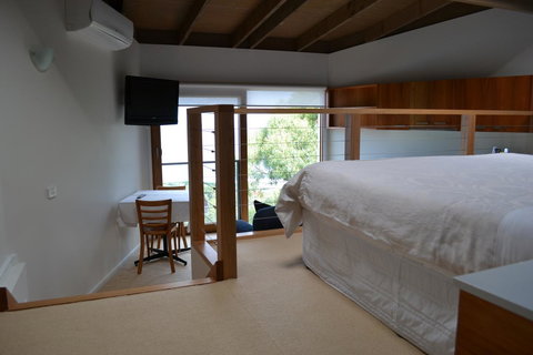 Chris\'s Beacon Point Restaurant & Villas - Accommodation Kalgoorlie 9