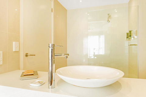 Deep Blue Hotel & Hot Springs - Accommodation Kalgoorlie 21