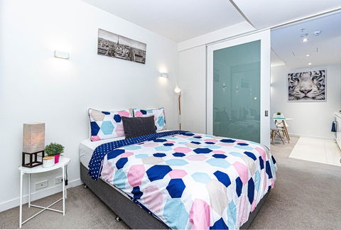 Stay Like Home - Accommodation Kalgoorlie 1