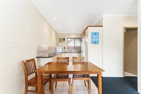 Allambi Holiday Apartments - Accommodation Kalgoorlie 1