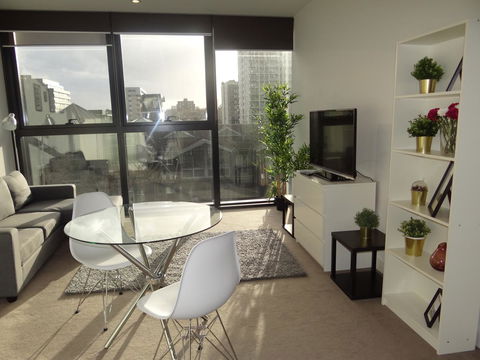 Amazing Accommodations: Vogue - Accommodation Kalgoorlie 14