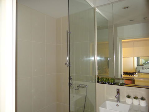 Amazing Accommodations: Vogue - Accommodation Kalgoorlie 1