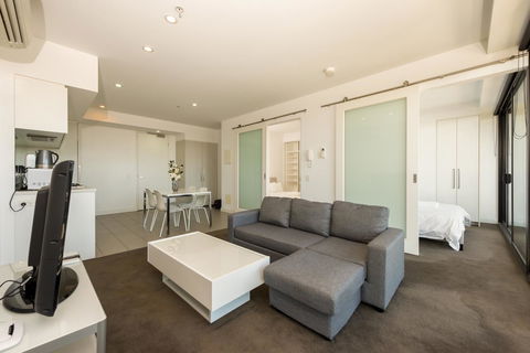 Amazing Accommodations: Vogue - Accommodation Kalgoorlie 32