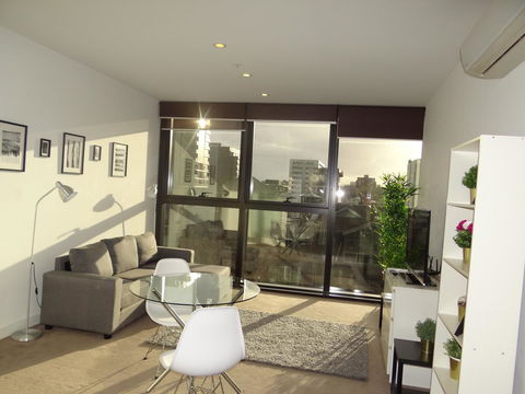 Amazing Accommodations: Vogue - Accommodation Kalgoorlie 16