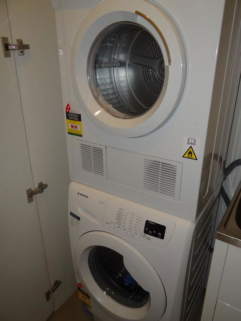 Amazing Accommodations: Vogue - Accommodation Kalgoorlie 12