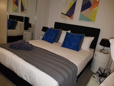 Amazing Accommodations: Vogue - Accommodation Kalgoorlie 0