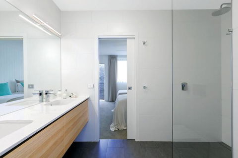 Lakes Edge Apartments - Accommodation Kalgoorlie 2