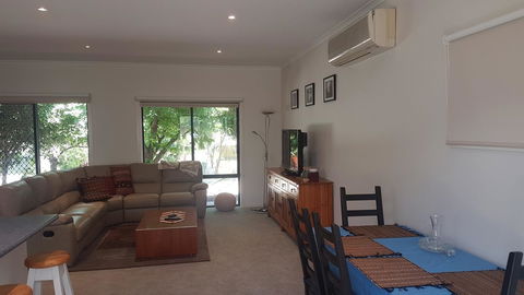 Island Escape - Accommodation Kalgoorlie 5