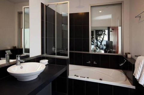 Battery Cove Beach Front Apartment - Accommodation Kalgoorlie 4