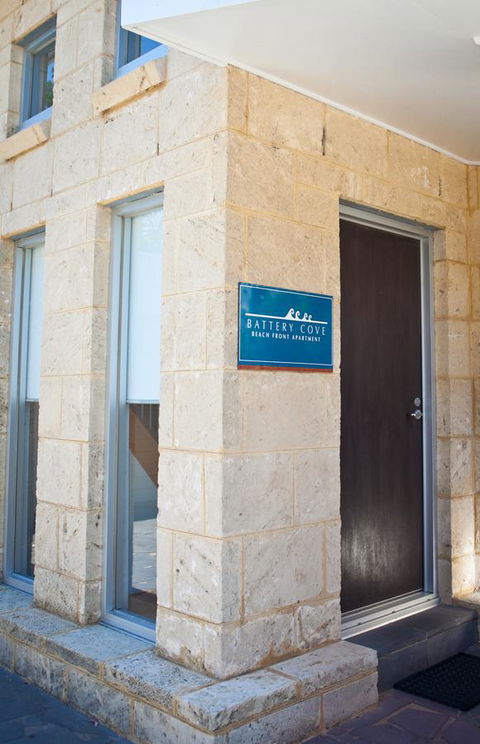 Battery Cove Beach Front Apartment - Accommodation Kalgoorlie 6