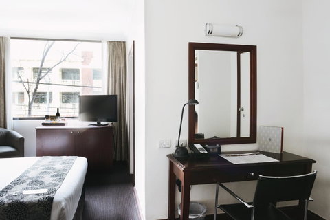 Crowne Plaza Melbourne Carlton, An IHG Hotel - Accommodation Kalgoorlie 3
