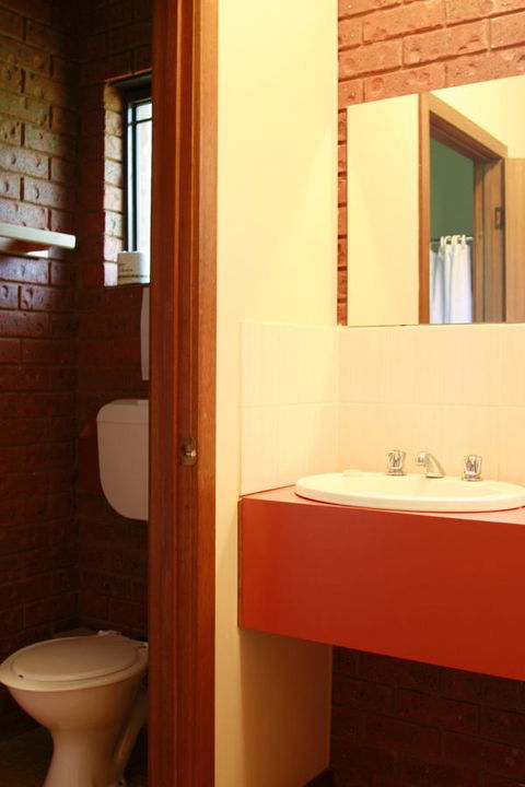 The Harrietville Snowline Hotel - Accommodation Kalgoorlie 8