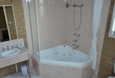 Tropicana Motor Inn - Accommodation Kalgoorlie 13