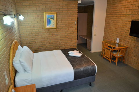 Tropicana Motor Inn - Accommodation Kalgoorlie 8