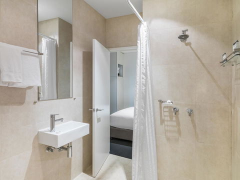 Oaks Melbourne On Collins Suites - Accommodation Kalgoorlie 16
