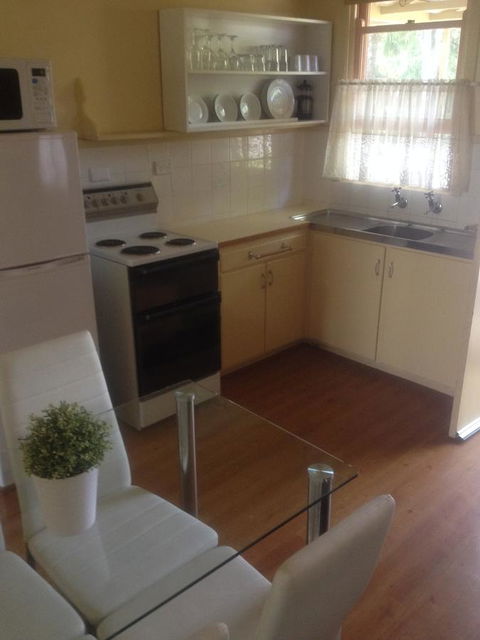 Viewhill Holiday Units - Accommodation Kalgoorlie 6