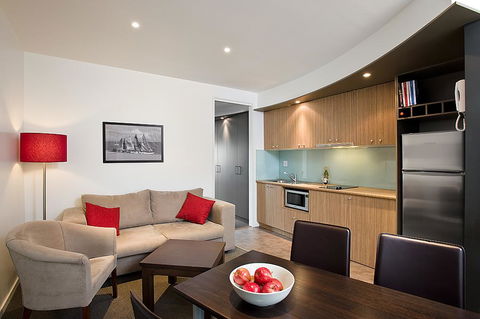 The Waves Apartments - Accommodation Kalgoorlie 2